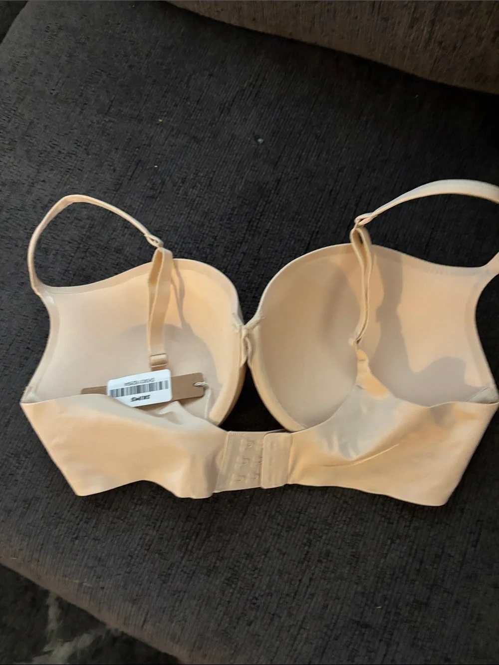 SKIMS Nude T-shirt Bra - Picture 3 of 3